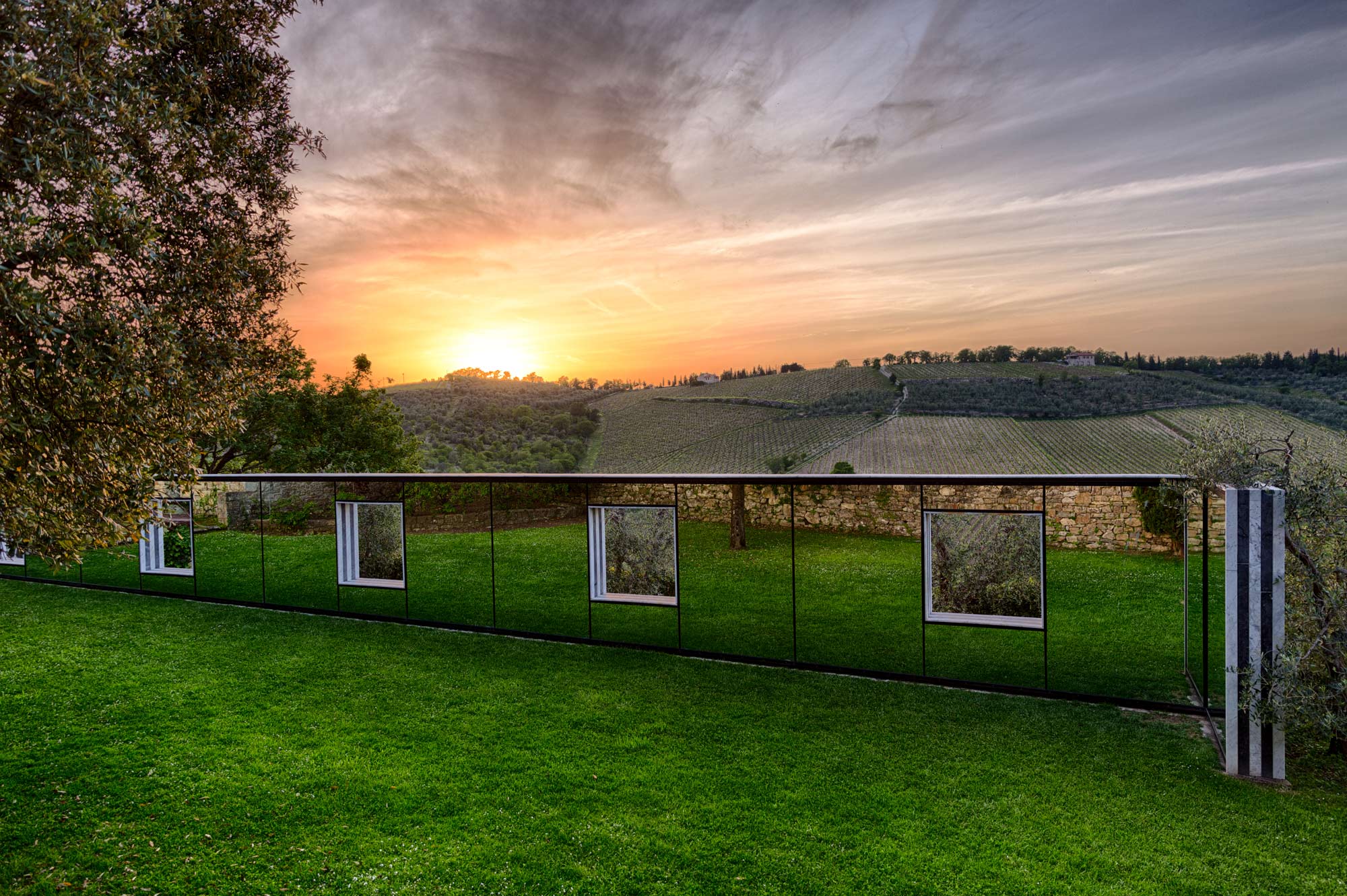 VIP CHIANTI TOUR  CONTEMPORARY ART AND UNIQUE WINE TASTING WITH LUNCH